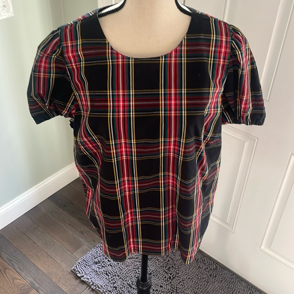 J CREW HOLIDAY SHIRT —worn once and washed
With bow tie back closure